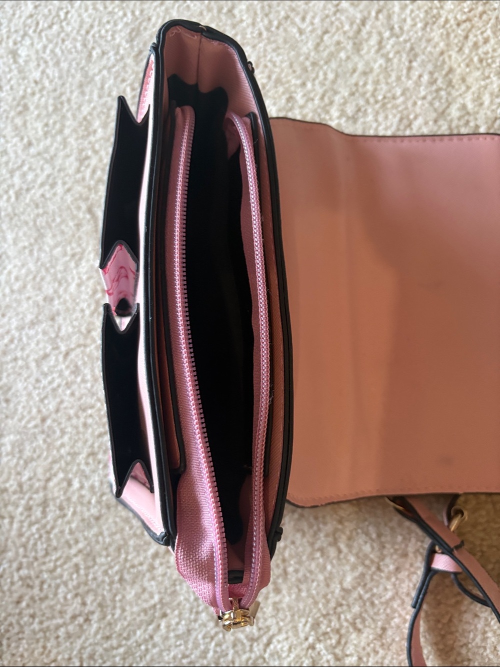 Barbie Pink and White Logo cross body with Gold-Tone Accents - Picture 4 of 5